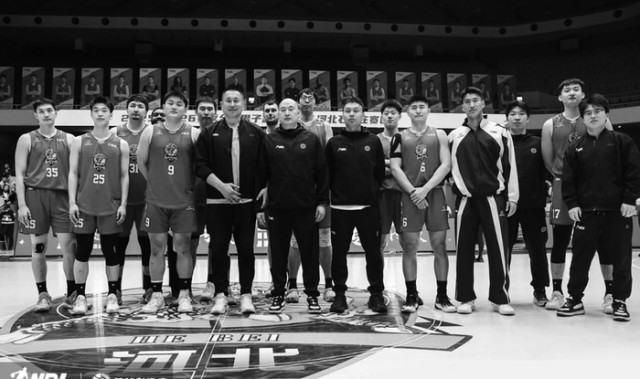 世界杯官网-0∶2不敌江西鲸裕清酒队 石家庄翔蓝队 止步季后赛首轮|翁金郎|NBL|王炫|赛季|领先_新浪体育_新浪新闻